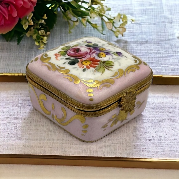 Vtg Limoges France Guomot Labesse Hand Painted Porcelain Pink Square Trinket Box